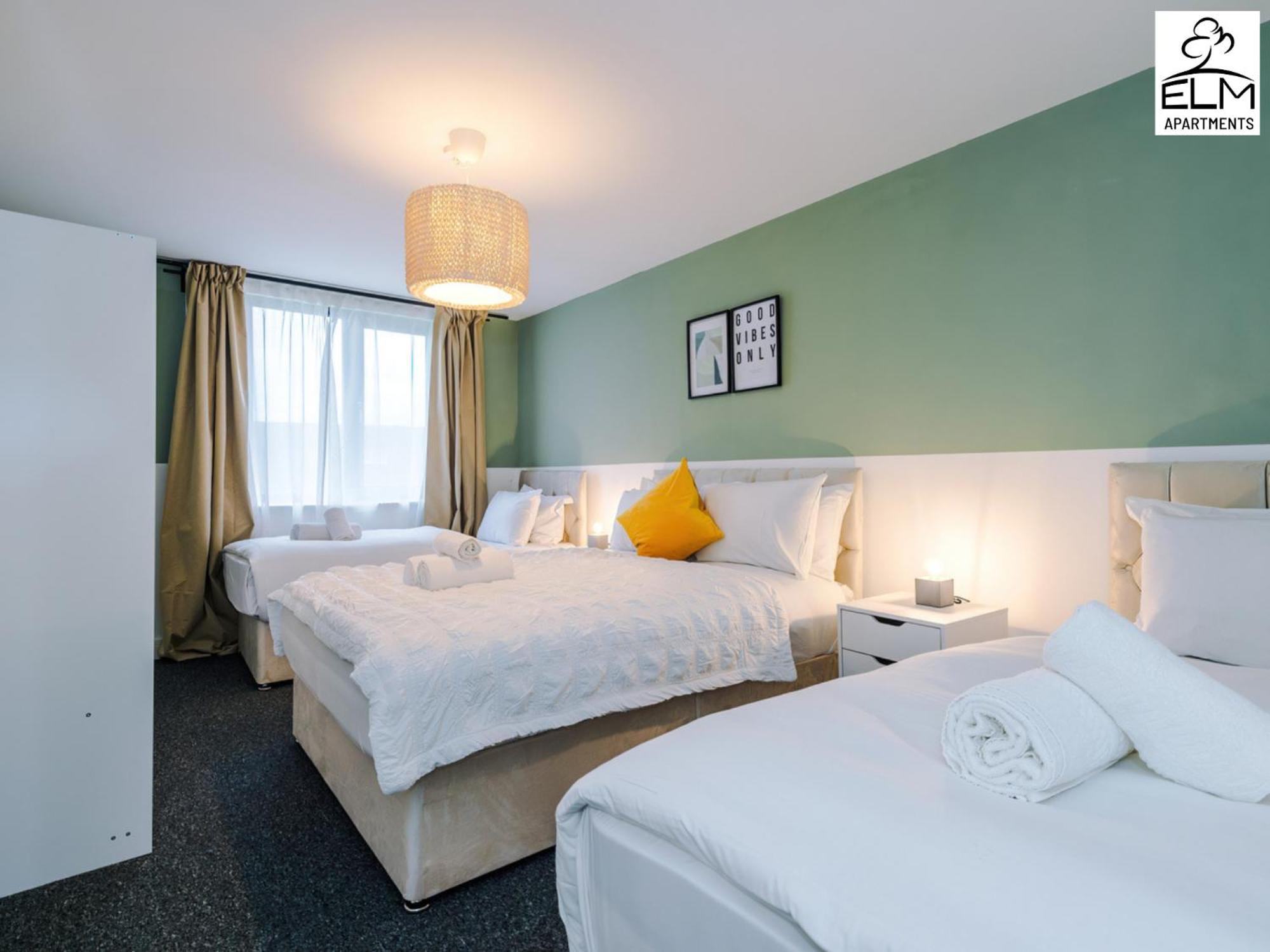 Elm Aparthotel , Collection Of Apartments Available Near Media City , Free Parking Манчестер Екстер'єр фото