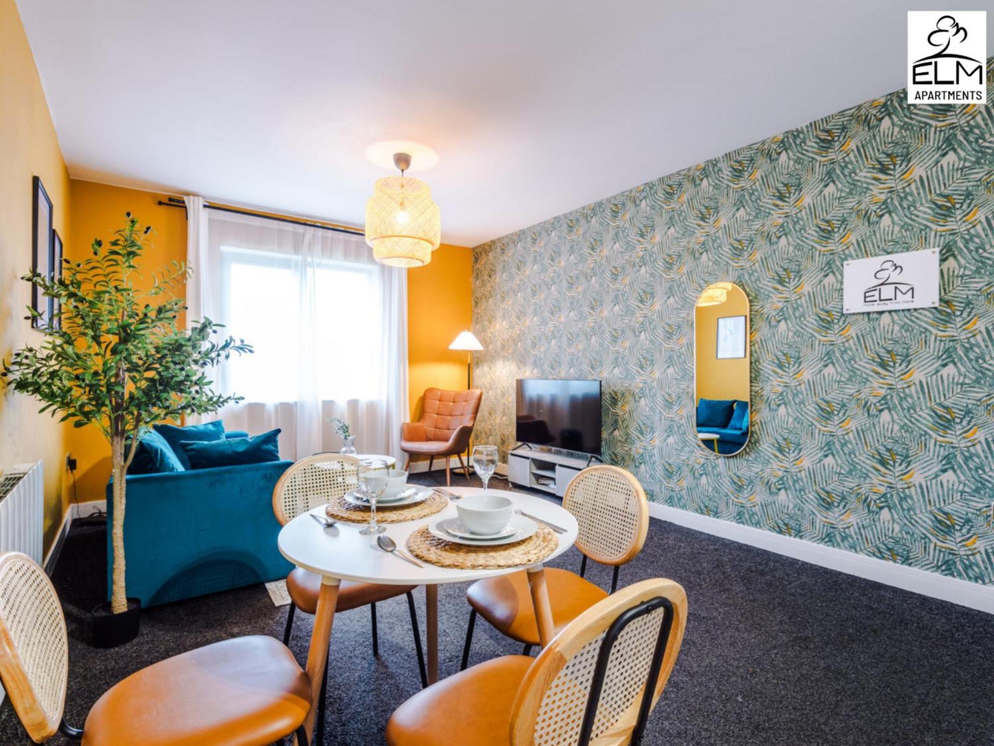 Elm Aparthotel , Collection Of Apartments Available Near Media City , Free Parking Манчестер Екстер'єр фото